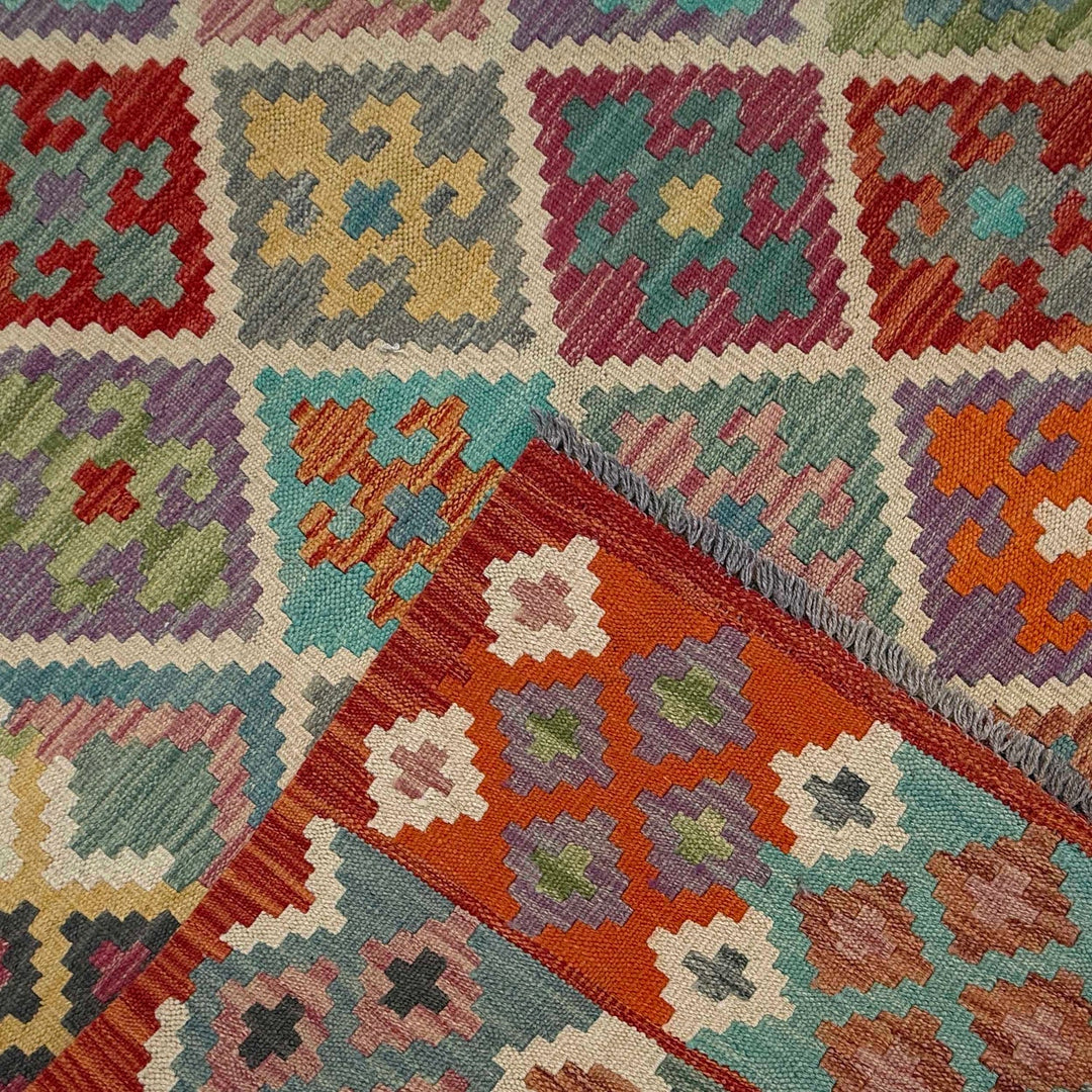 Handmade Vegetable Kilim 6' 8" x 9' 9" - No. AL48611