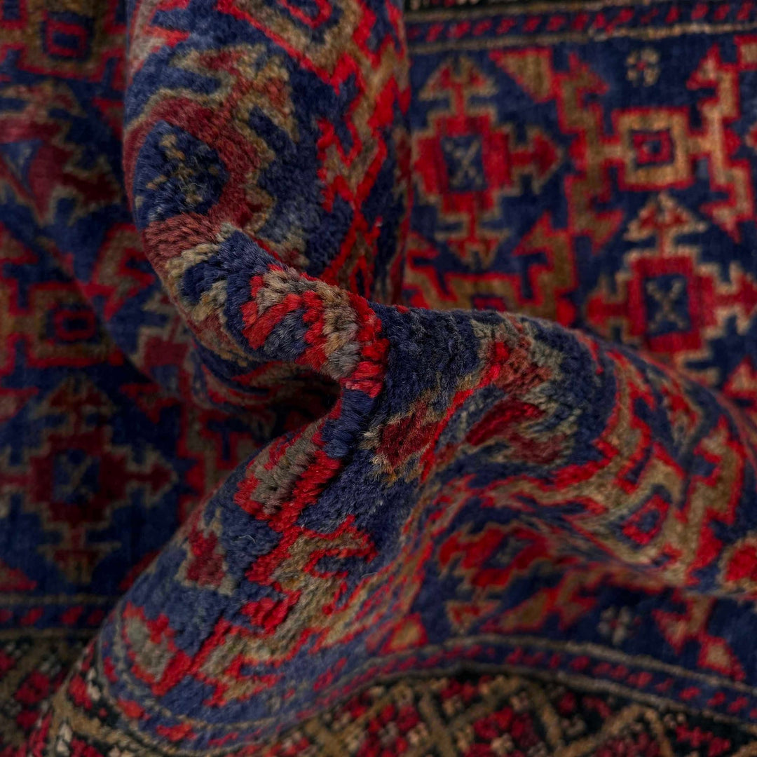 Hand Knotted Baluchi Rug 2' 6" x 3' 8" - No. AL98056