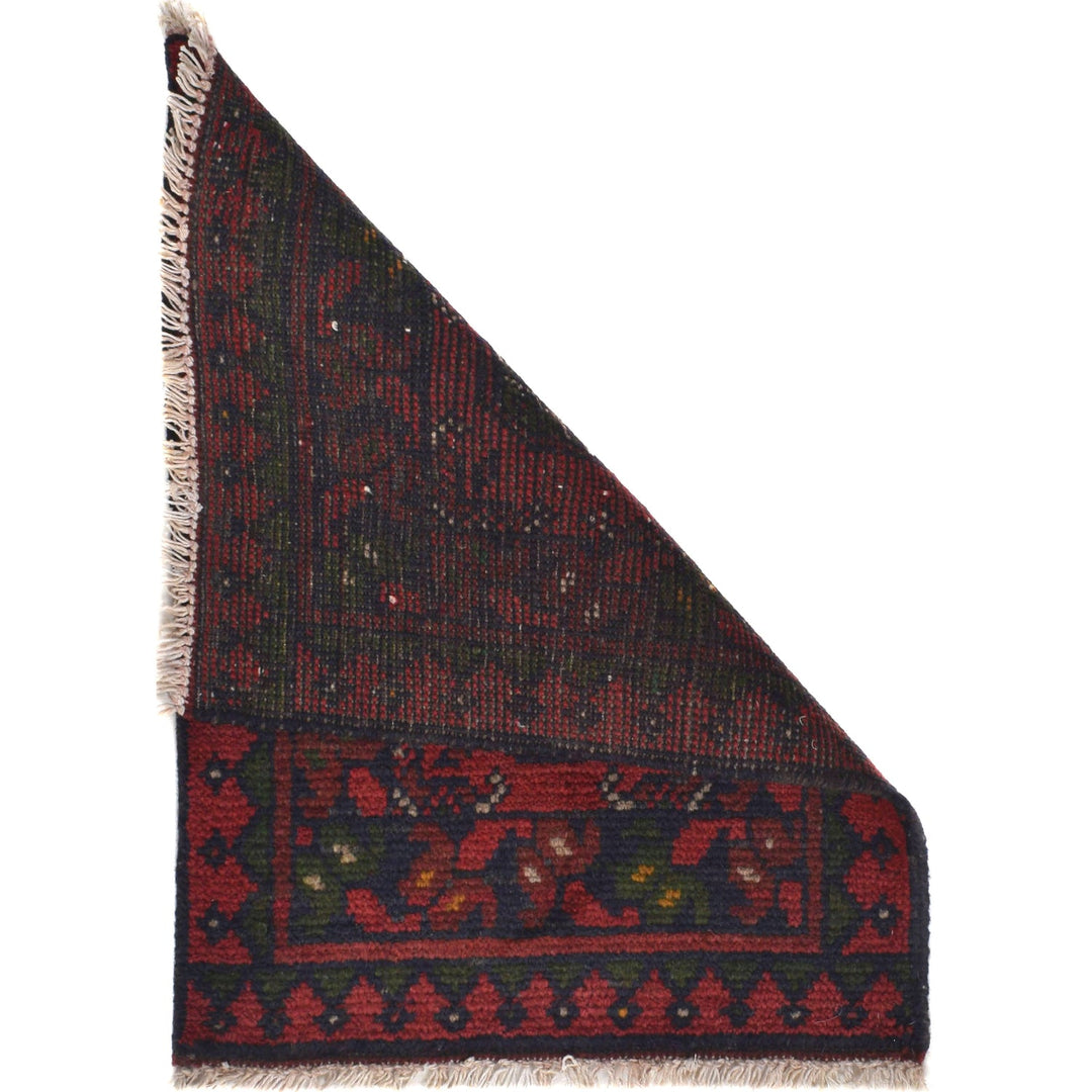 Handmade Mat 1' 6" x 2' 0" - No. AL50907