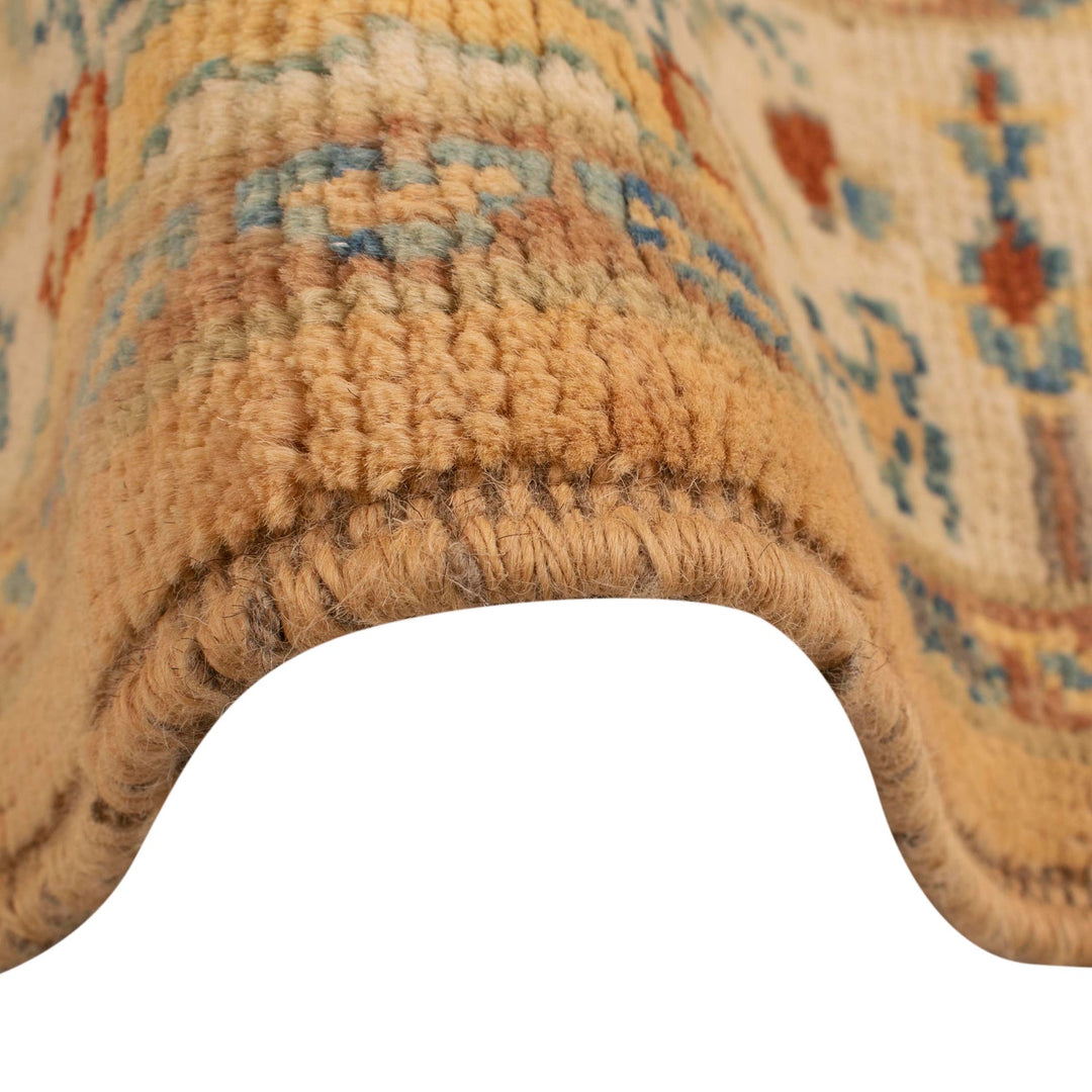 Handmade Pictorial Carpet 4' 0" x 5' 10" - No. AL46213