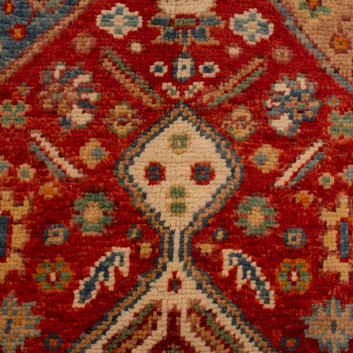 Rich Red Color Shiraz Carpet 3' 9" x 5' 8" - No. AL85380