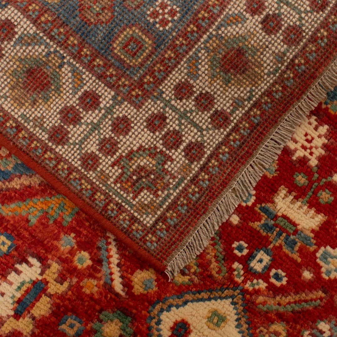 Rich Red Color Shiraz Carpet 3' 9" x 5' 8" - No. AL85380