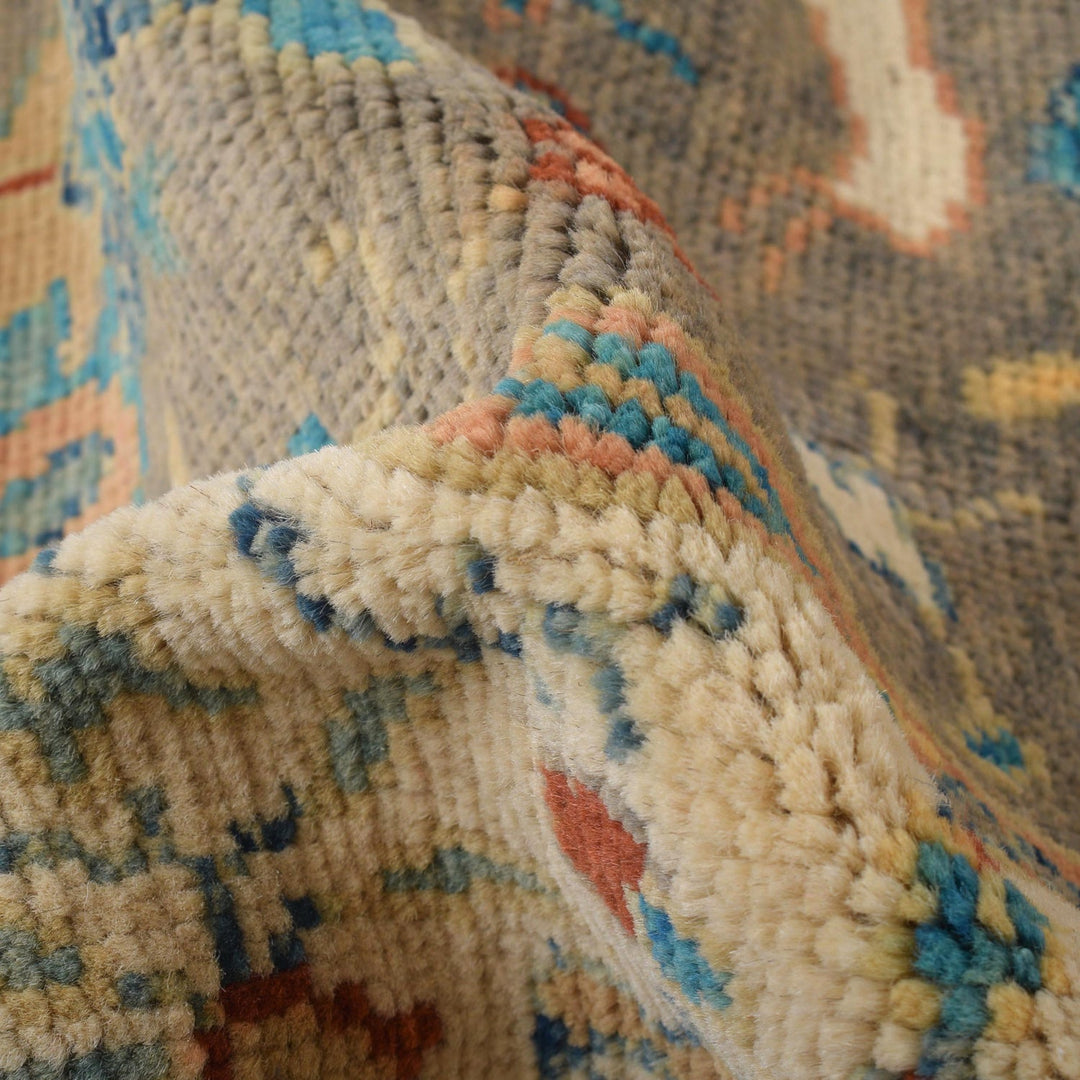 Handmade Picture Area Rug 4' 0" x 5' 10" - No. AL69722