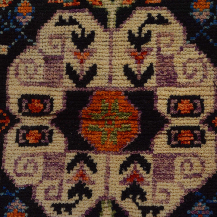 Red Afghan Shirazi Rug 6'8" x 9'8" Hand-Knotted border