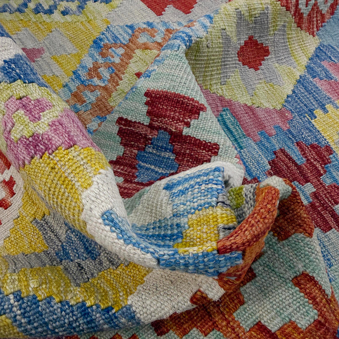 Afghan Vegetable Kilim Rug 5'1" x 6'6" Flat-Weave texture