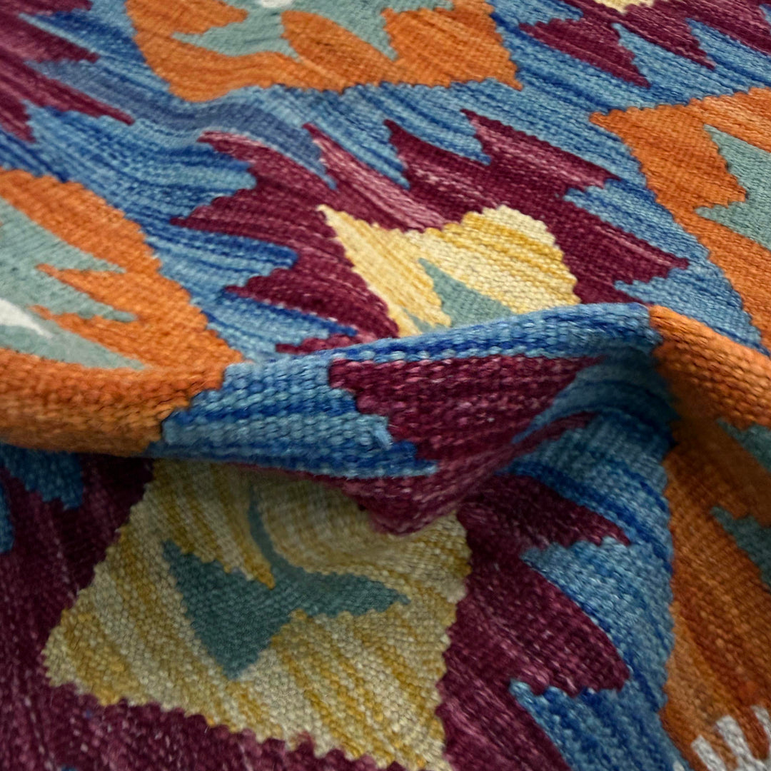 Handmade Vegetable Kilim 2' 10" x 4' 1" - No. AL249707