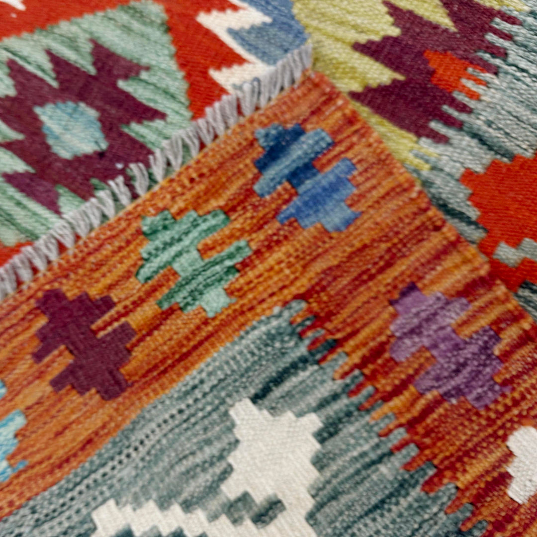 Handmade Turkish Design Wool Kilim 3' 9" x 4' 11" - No. AL957272