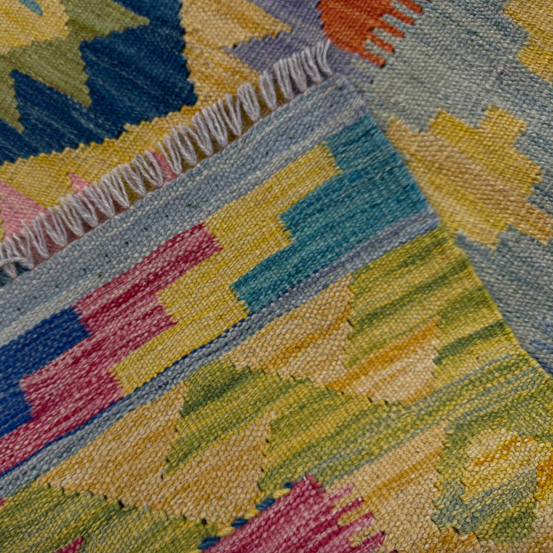 Afghan Vegetable Kilim Rug 5' 7" x 8' 2" Flat-Weave border