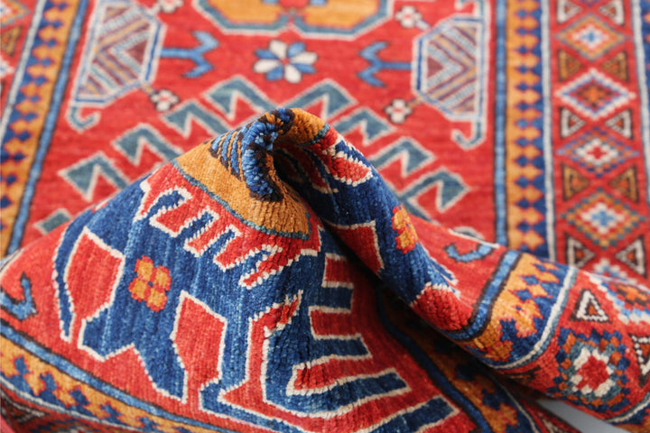 Humna 2’ 8″ x 5’ 10” - No. AV77091 - ALRUG Rug Store