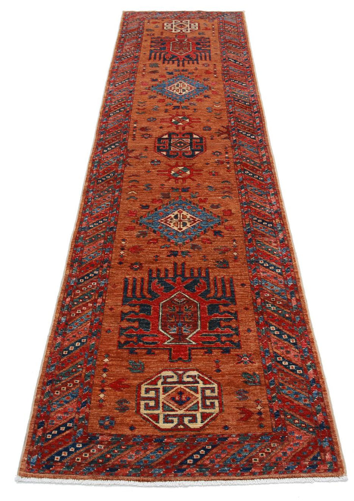 Humna 2’ 4″ x 9’ 6″ - No. AV81363 - ALRUG Rug Store