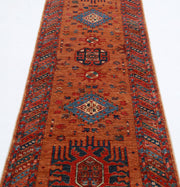 Humna 2’ 4″ x 9’ 6″ - No. AV81363 - ALRUG Rug Store