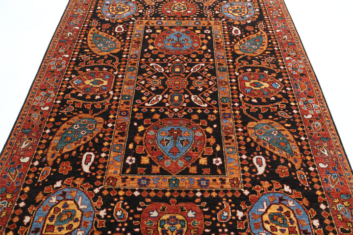 Humna 6’ 0″ x 7’ 10” - No. AV24640 - ALRUG Rug Store