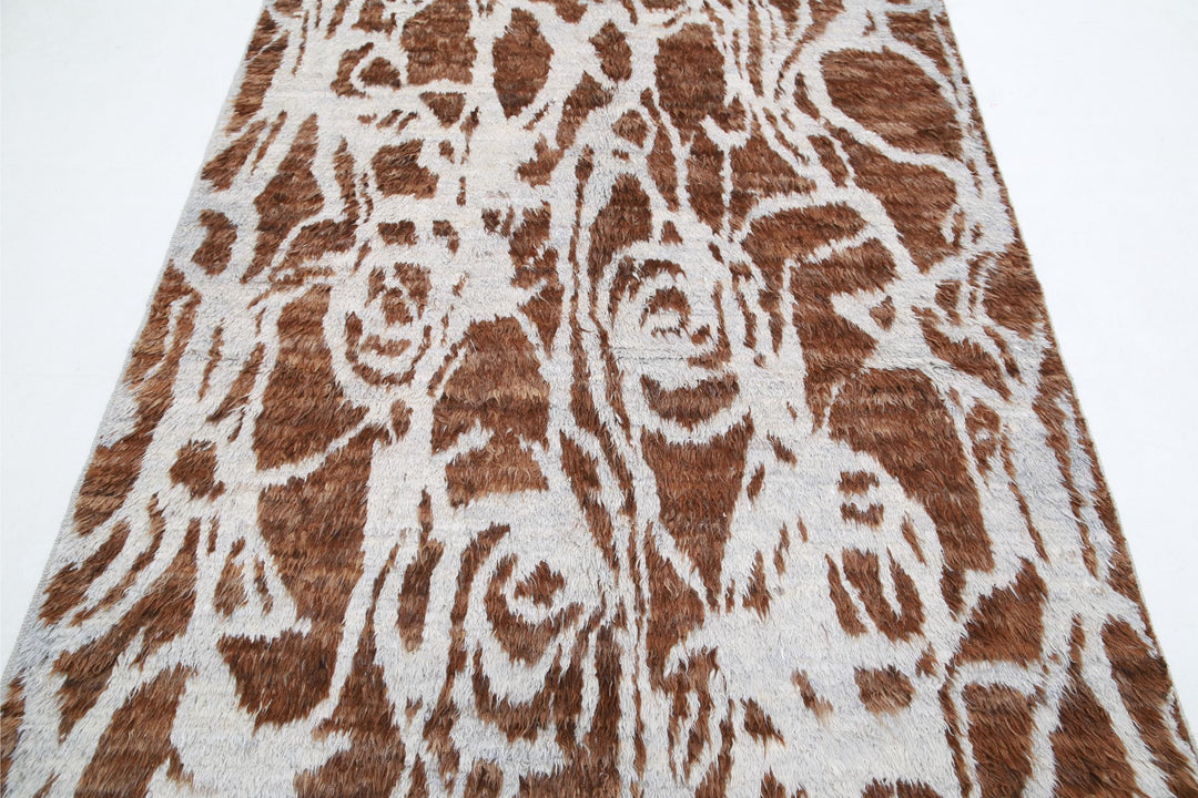 Moroccan 5’ 1″ x 7’ 3″ - No. AV55109 - ALRUG Rug Store