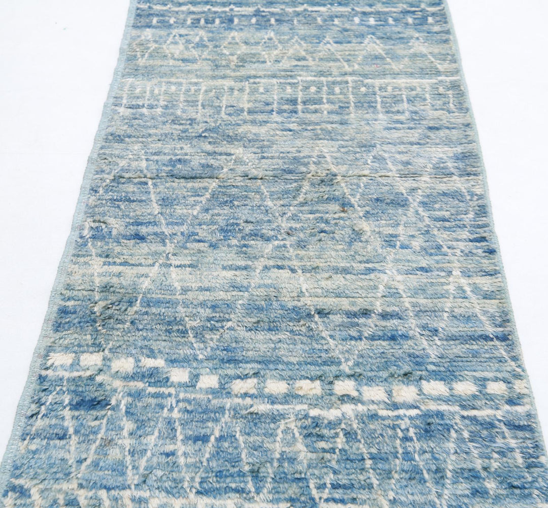 Moroccan 2’ 8″ x 9’ 4″ - No. AV20609 - ALRUG Rug Store