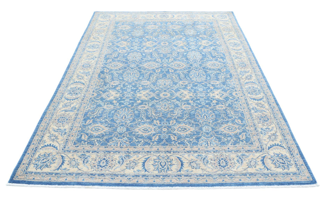 Serenity 5’ 5″ x 9’ 3″ - No. AV43110 - ALRUG Rug Store