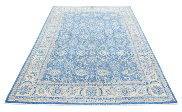 Serenity 5’ 5″ x 9’ 3″ - No. AV43110 - ALRUG Rug Store