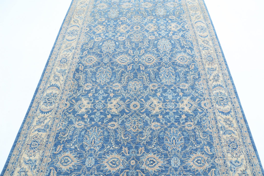 Serenity 5’ 5″ x 9’ 3″ - No. AV43110 - ALRUG Rug Store
