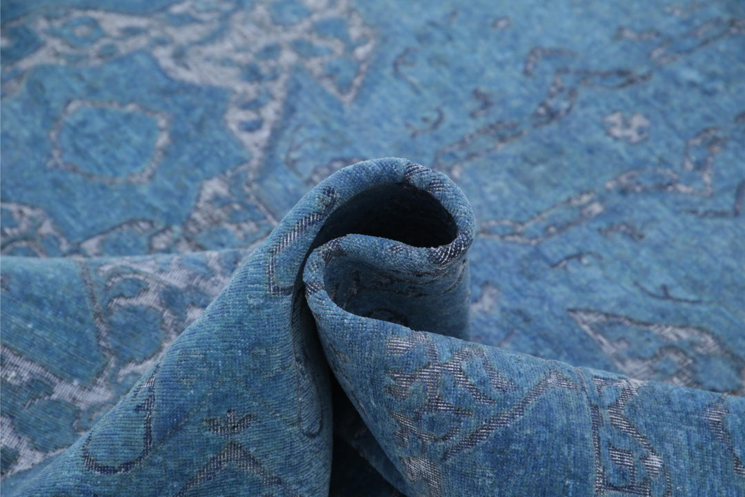 Onyx 7’ 8″ x 9’ 5″ - No. AV18311 - ALRUG Rug Store