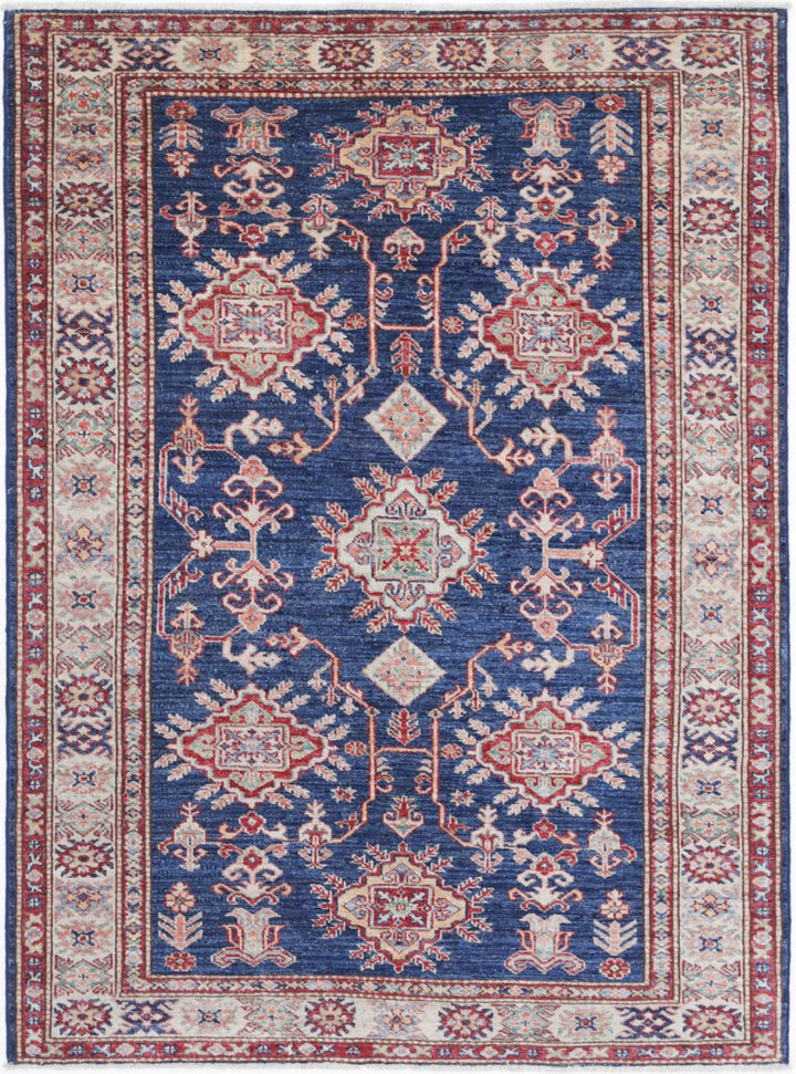 Kazak 4’ 0″ x 5’ 5″ - No. AV40946 - ALRUG Rug Store