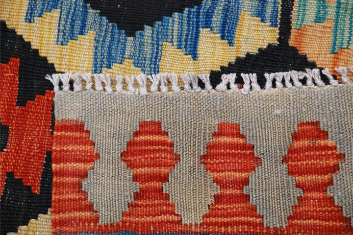 Kilim 6’ 3″ x 6’ 7″ - No. AV88554 - ALRUG Rug Store