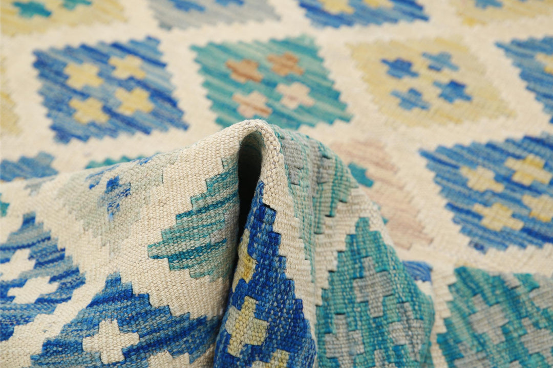 Kilim 6’ 3″ x 9’ 5″ - No. AV88556 - ALRUG Rug Store