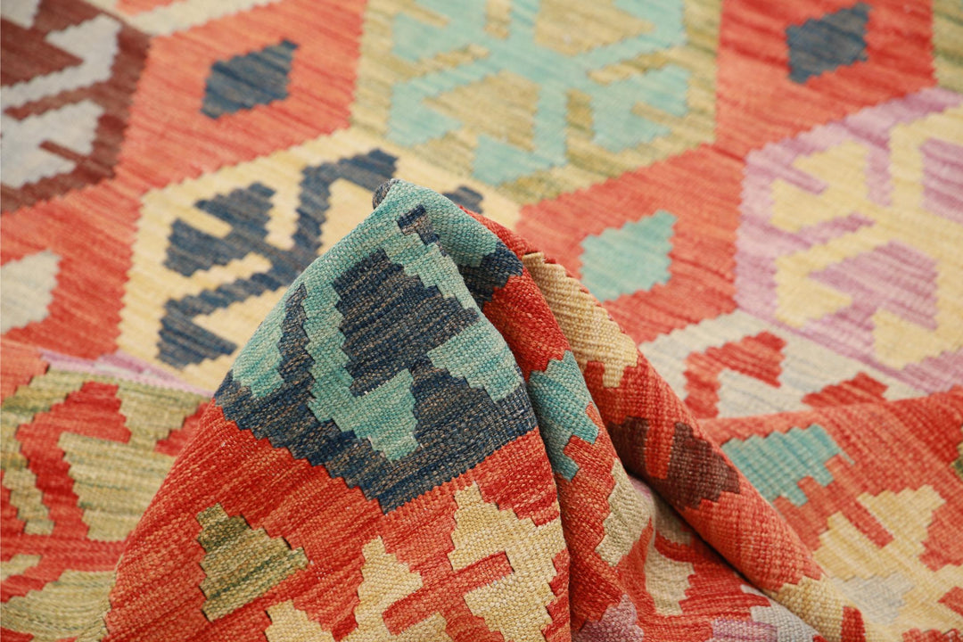 Kilim 6’ 6″ x 9’ 8″ - No. AV62029 - ALRUG Rug Store