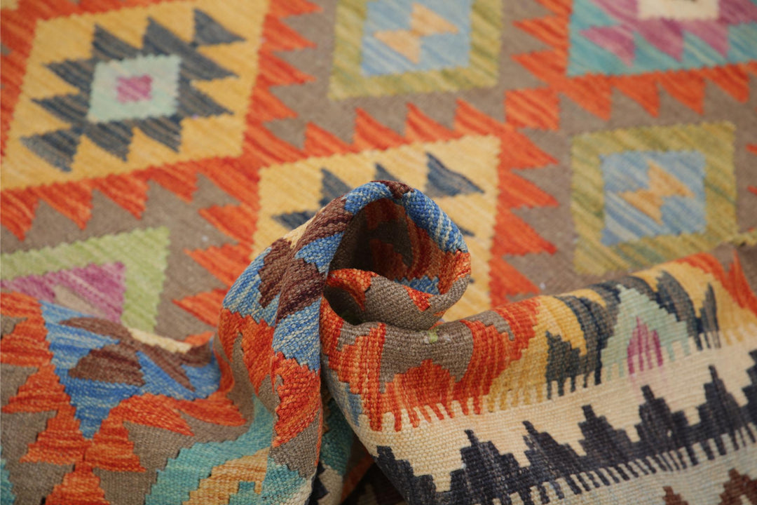 Kilim 5’ 1″ x 6’ 9″ - No. AV88919 - ALRUG Rug Store