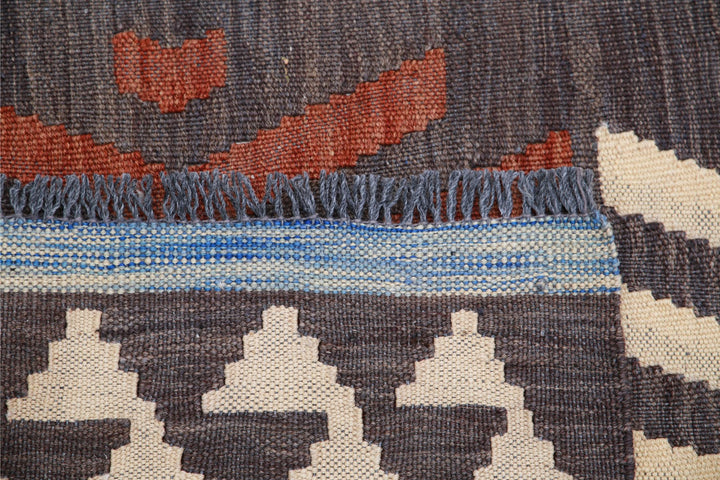 Kilim 4’ 9″ x 6’ 6″ - No. AV76567 - ALRUG Rug Store