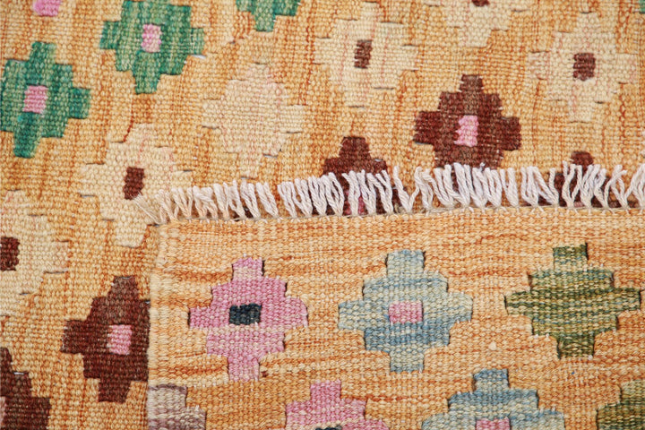 Kilim 4’ 10” x 6’ 4″ - No. AV95365 - ALRUG Rug Store