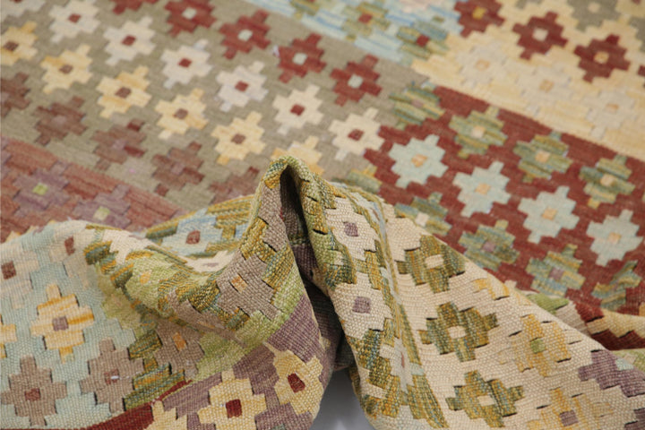 Kilim 5’ 8″ x 7’ 8″ - No. AV36385 - ALRUG Rug Store