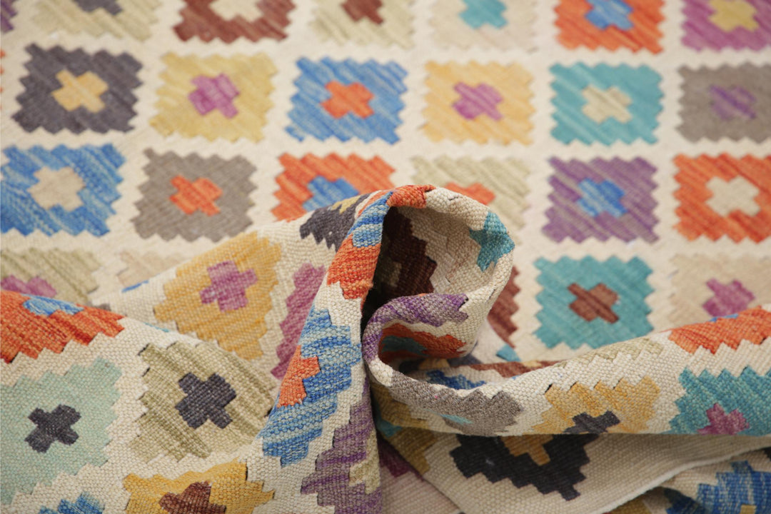 Kilim 6’ 6″ x 9’ 10” - No. AV29097 - ALRUG Rug Store