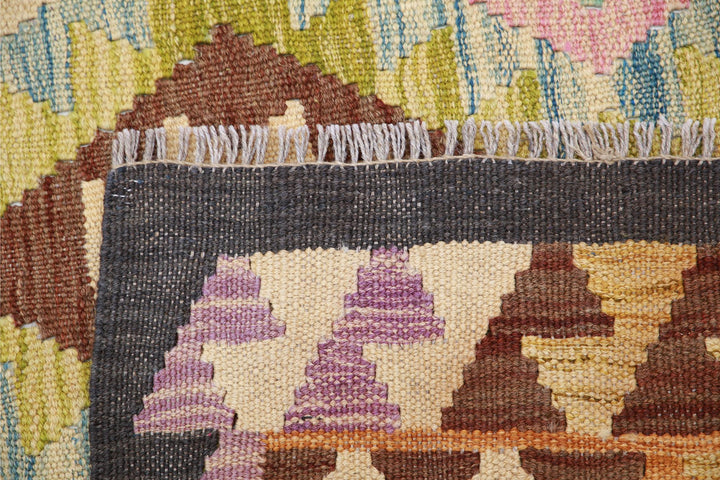 Kilim 5’ 0″ x 6’ 7″ - No. AV30079 - ALRUG Rug Store