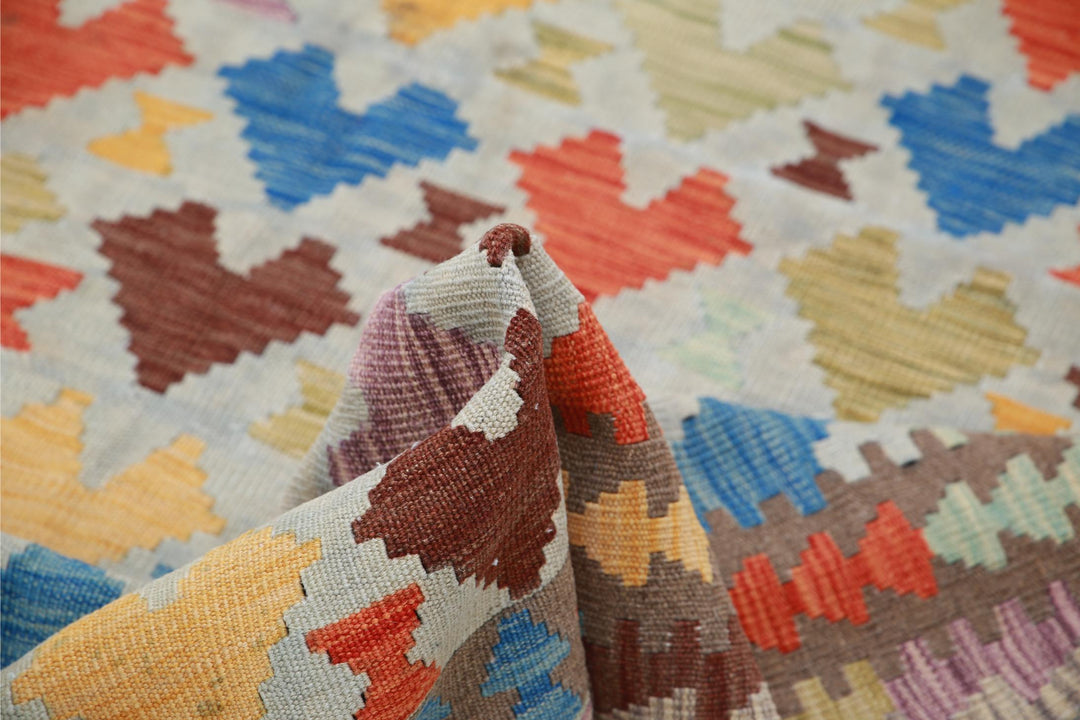 Kilim 4’ 8″ x 6’ 7″ - No. AV63467 - ALRUG Rug Store