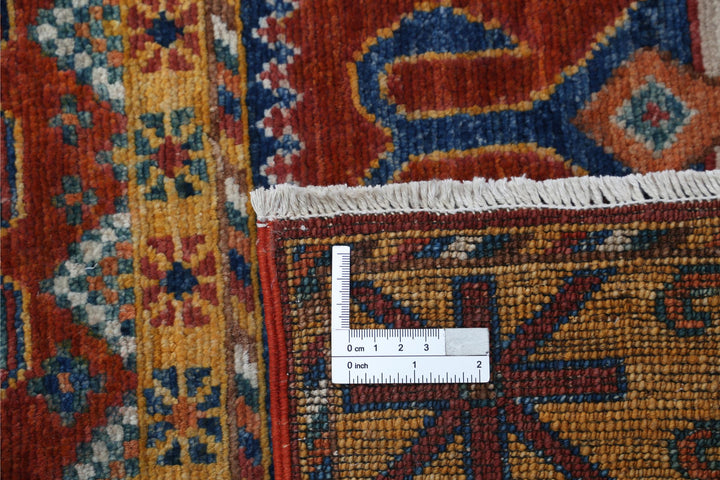 Humna 3’ 11” x 6’ 4″ - No. AV15302 - ALRUG Rug Store