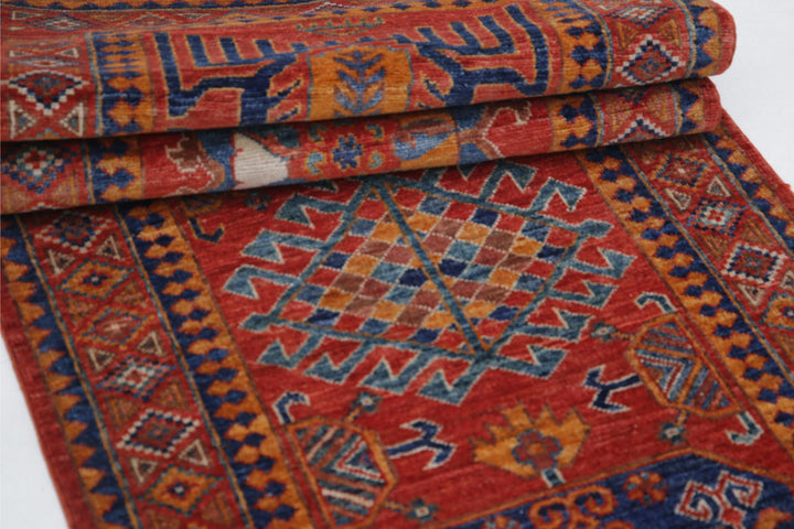 Humna 2’ 8″ x 8’ 0″ - No. AV45552 - ALRUG Rug Store