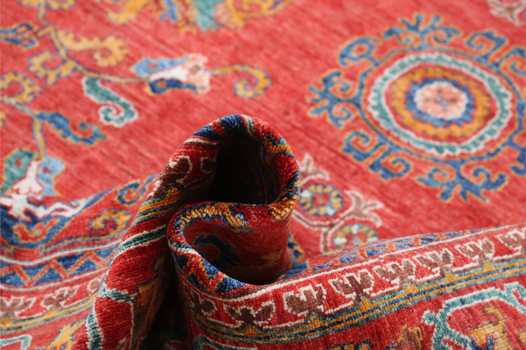 Humna 6’ 0″ x 8’ 9″ - No. AV36820 - ALRUG Rug Store