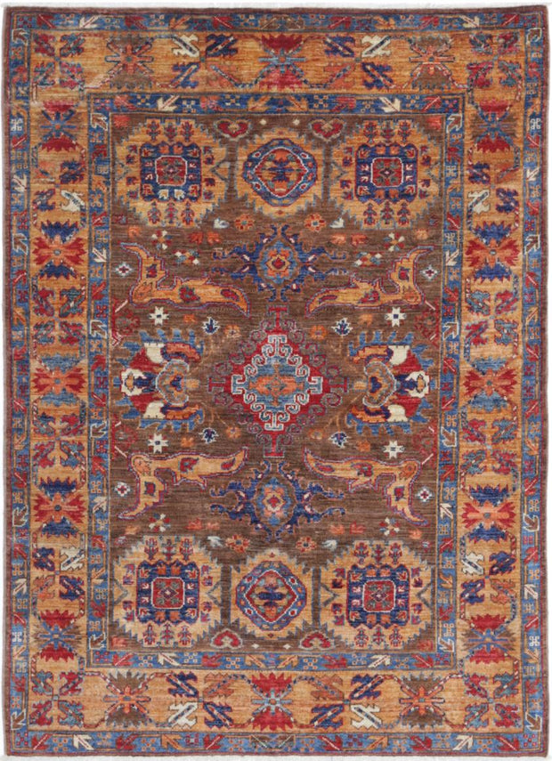 Humna 4’ 2″ x 5’ 9″ - No. AV93524 - ALRUG Rug Store