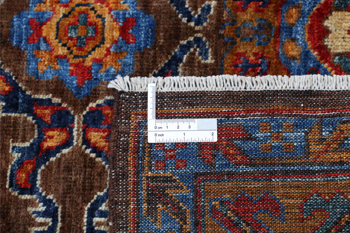 Humna 4’ 11” x 6’ 9″ - No. AV60543 - ALRUG Rug Store