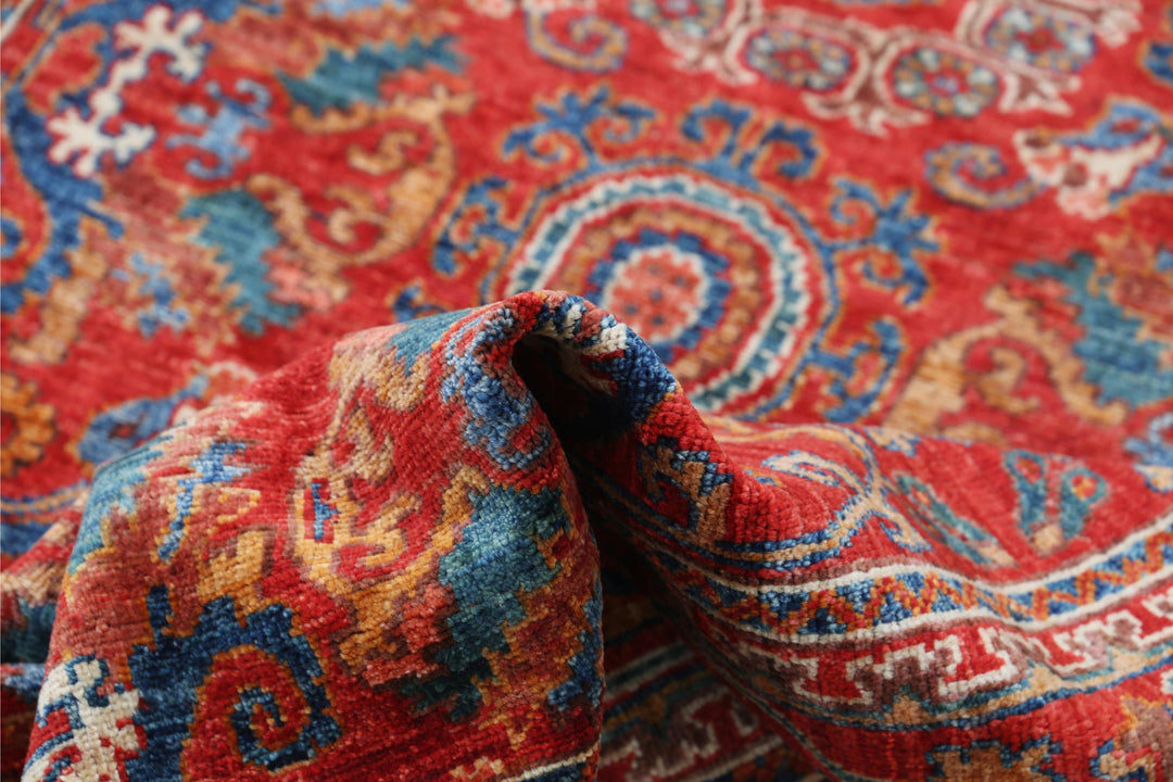 Humna 4’ 0″ x 6’ 1″ - No. AV53965 - ALRUG Rug Store