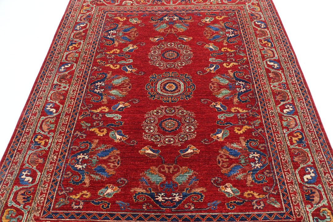 Humna 5’ 10” x 7’ 4″ - No. AV10327 - ALRUG Rug Store