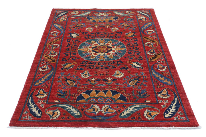 Humna 3’ 11” x 6’ 3″ - No. AV48091 - ALRUG Rug Store