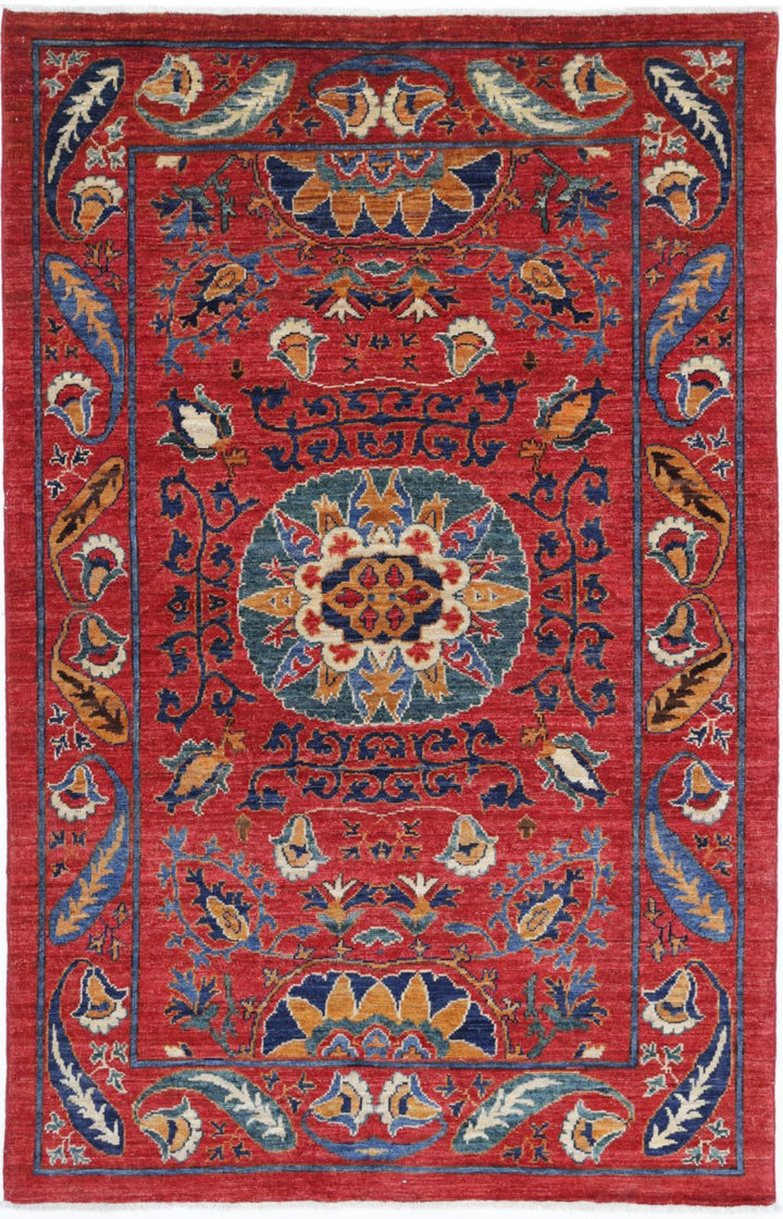 Humna 3’ 11” x 6’ 3″ - No. AV48091 - ALRUG Rug Store