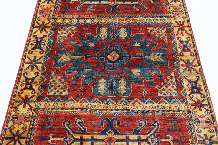 Humna 4’ 1″ x 6’ 0″ - No. AV70992 - ALRUG Rug Store