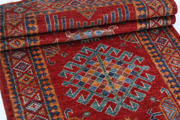 Humna 2’ 10” x 8’ 3″ - No. AV77070 - ALRUG Rug Store