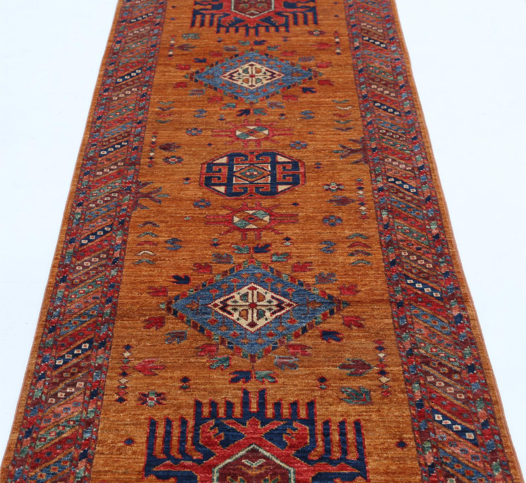 Humna 2’ 7″ x 9’ 7″ - No. AV97342 - ALRUG Rug Store