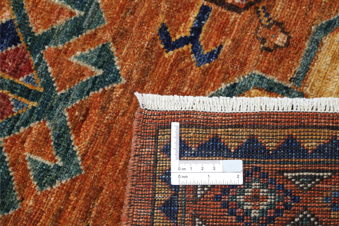 Humna 2’ 8″ x 5’ 10” - No. AV28244 - ALRUG Rug Store