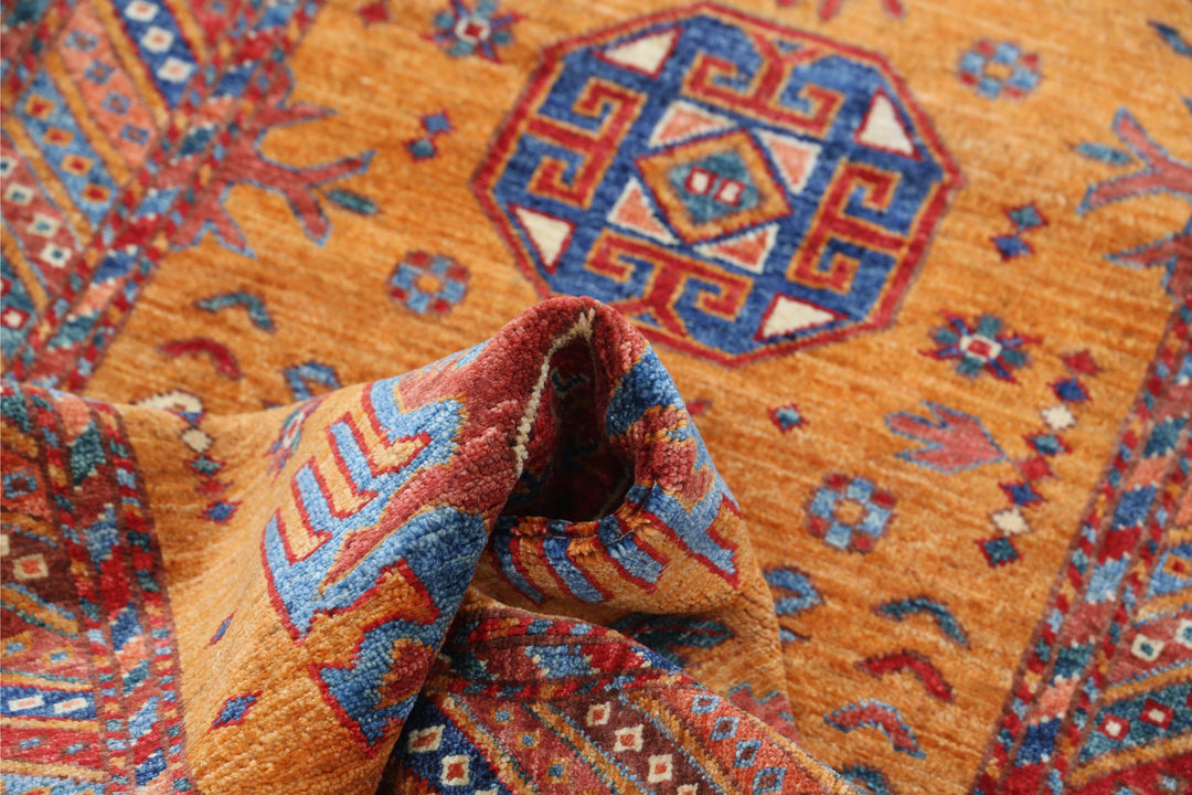 Humna 2’ 7″ x 7’ 2″ - No. AV40719 - ALRUG Rug Store