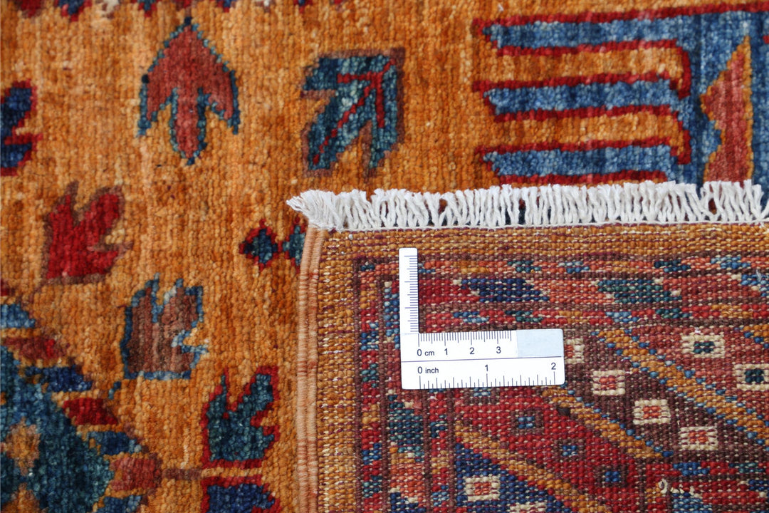 Humna 2’ 7″ x 7’ 2″ - No. AV40719 - ALRUG Rug Store