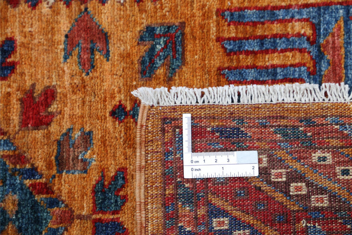 Humna 2’ 7″ x 7’ 2″ - No. AV40719 - ALRUG Rug Store