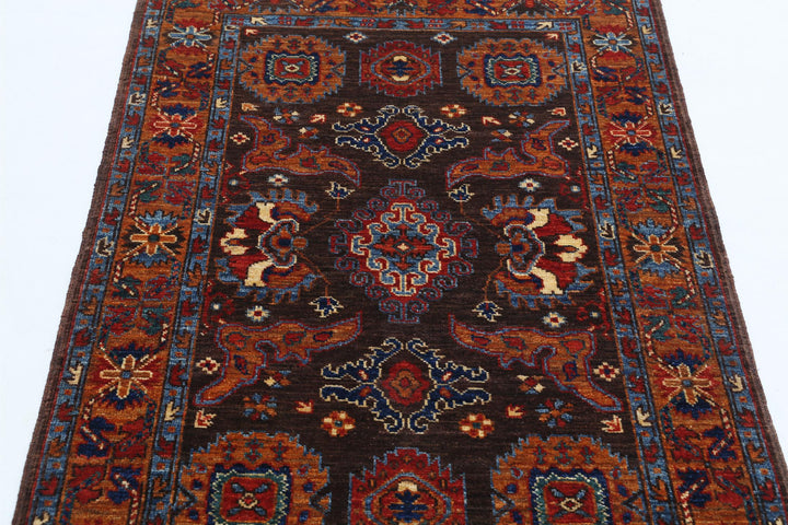 Humna 3’ 1″ x 4’ 10” - No. AV44196 - ALRUG Rug Store